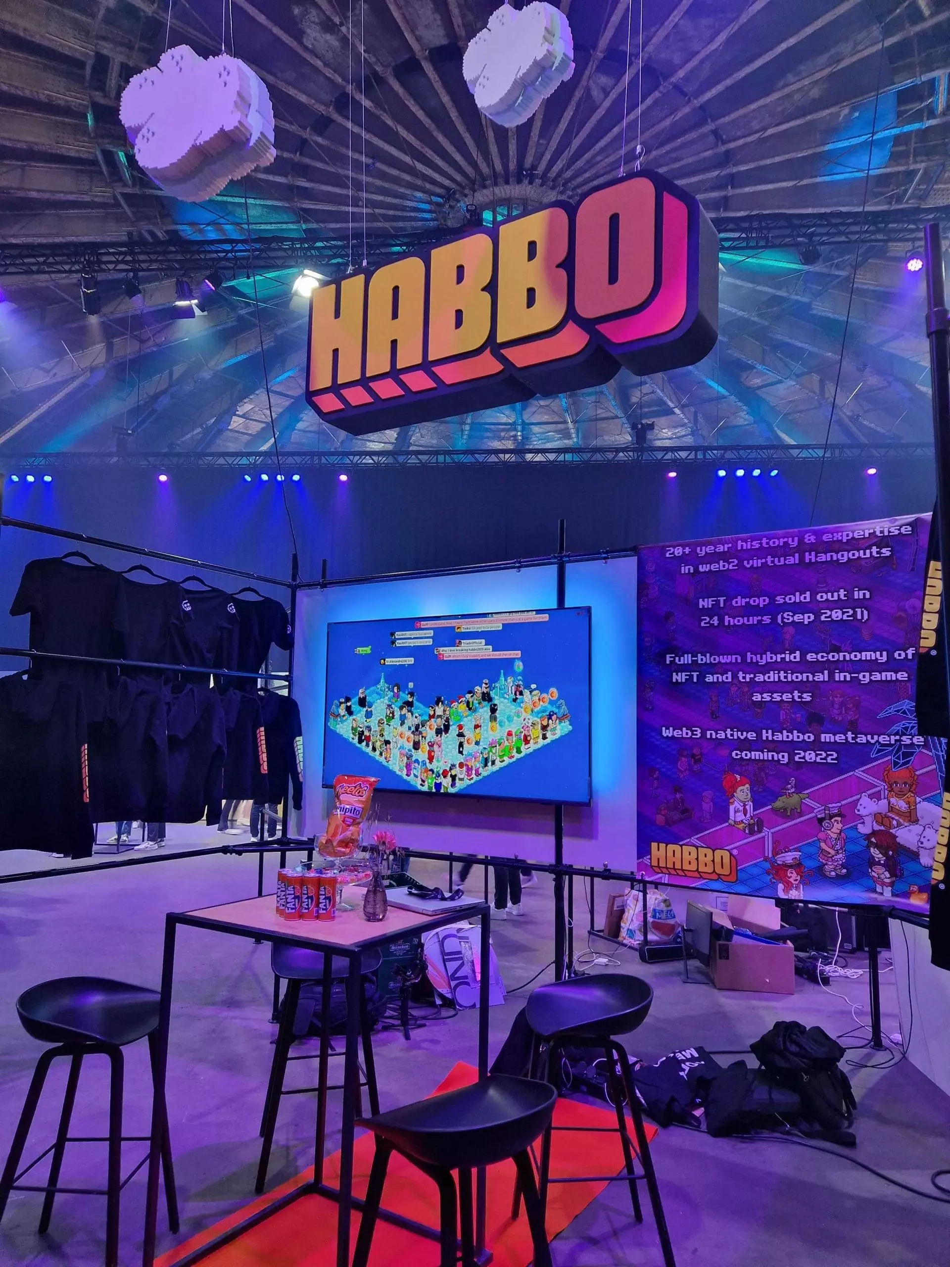 habbo hotel stand at met ams